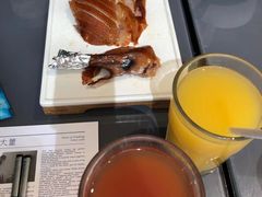 酥不腻烤鸭-小大董·烤鸭(观景餐厅·南京西路店)