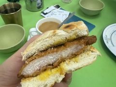 猪扒包-胜利茶餐室