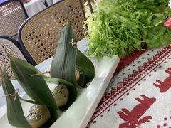 -刘姐啤酒鱼民族演艺餐厅(西街总店)