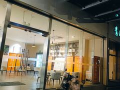 -怡莱精品酒店(苏州新区何山地铁站店)