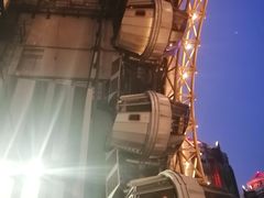 -影汇之星8字形摩天轮