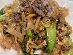 牛肉炒河粉-刘少华贵州小黄牛·鲜牛肉火锅(总店)