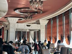 -荣誉国际酒店-云顶旋转餐厅