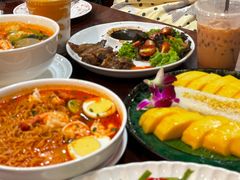 -Dang restaurant (patong phuket)