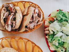 -洪峰浩老北京烧饼夹肉(角门路店)