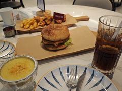 -必胜客(砂之船中东奥莱店)