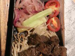 -穹六人间 people 6(岳阳路店)