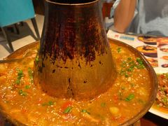 招牌陶锅洋芋鸡-觅山云南菜(泊富ICITY店)