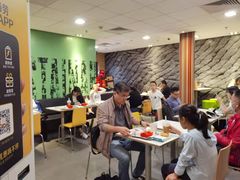 大堂-麦当劳(东苑丽宝商业广场店)