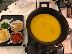 -鲜入围煮花胶鸡海鲜火锅