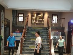 -哈啾嗨·新概念蒙餐(红星新城店)