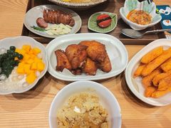 -暖食光·台式家庭餐厅·生日主题店(万达店)
