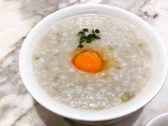 窝蛋牛肉粥-香港百合居(LCM置汇旭辉广场店)