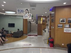 -雅悦齿科(顾村公园店)