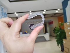 -柏乐口腔医院·舒适化无痛种植牙中心(东盟商务区院)