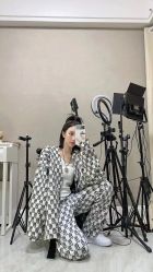 -Rise Hair上升造型