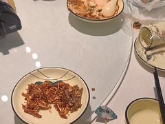 -刘姐啤酒鱼民族演艺餐厅(西街总店)