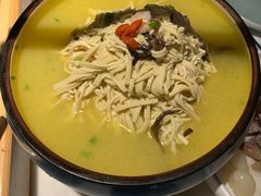 -韵秋荷(宝山龙湖天街店)