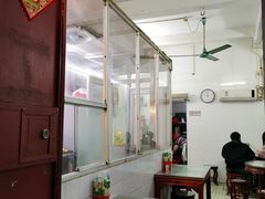 大堂-同记鸡粥粉面店
