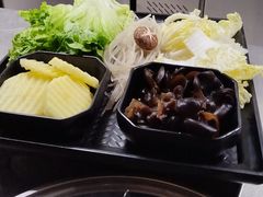 -一席地·本地鸡窝·杭帮鸡火锅(萧山银隆百货店)