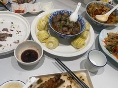 -民族手抓羊肉馆·滩羊手抓·烤全羊