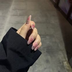 -晨·艺美甲美睫