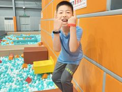 -极限PLAY运动娱乐新世界·团建派对潮玩休闲馆·室内蹦极高空游乐园