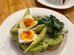 牛油果吐司-Egg•Allday Brunch(襄阳北路店)