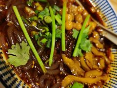 大勺肉酱酸辣粉-遇见小面(东方宝泰店)