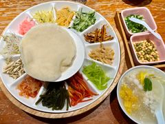 -怪噜范·老贵阳街头名小吃(鸿通城店)