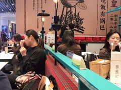 大堂-肥汁米蘭香港米线(长宁来福士店)