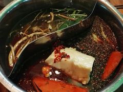 -岗上渣渣老火锅(两路口店)