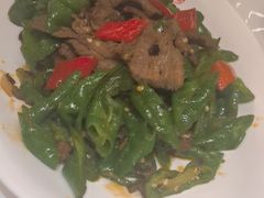 辣椒炒肉-清真老东乡开锅羊肉(甘南路店)