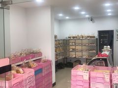 -黑森林饼皇(石龙路总店)