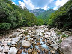 -鄣山大峡谷