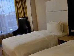 -上海虹桥西郊假日酒店