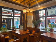 靠窗位-玛禄藏膳(五分店)