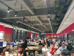 大堂-永红源啤酒·烧烤·海鲜·大排档(青特城店)