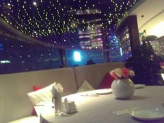 android_upload_pic-粤海酒店-旋转餐厅