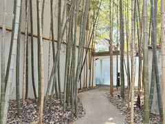 -穹六人间 people 6(岳阳路店)