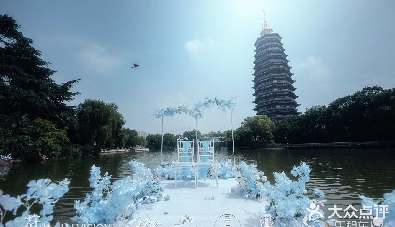 小众户外婚礼 | 泡沫之夏