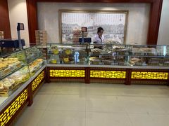 面包甜点陈列柜-老鼎丰(靖宇街总店)