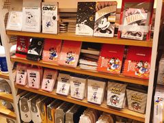 -名创优品(北京新中关购物中心地铁层店)