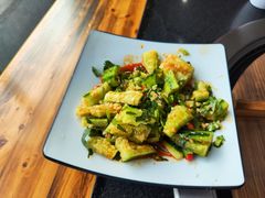 -老刘生态大鱼坊铁锅炖鱼(赛马场店)