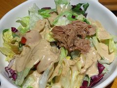 金枪鱼蔬菜沙拉-斗牛士牛排(南京东路店)