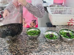 -正宗杨记普洱酸醋米线(总店)