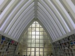 -钟书阁(松江泰晤士小镇店)