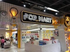 -泡泡玛特POPMART(上海环球港店)