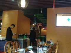-丁里羊肉小镇(天鹅湖总店)