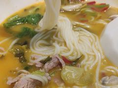 -粉小主·贵州酸汤牛肉粉(南京仙林金鹰店)